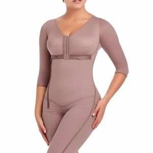 NWT Colombia Faja/Girdle L - Fajate